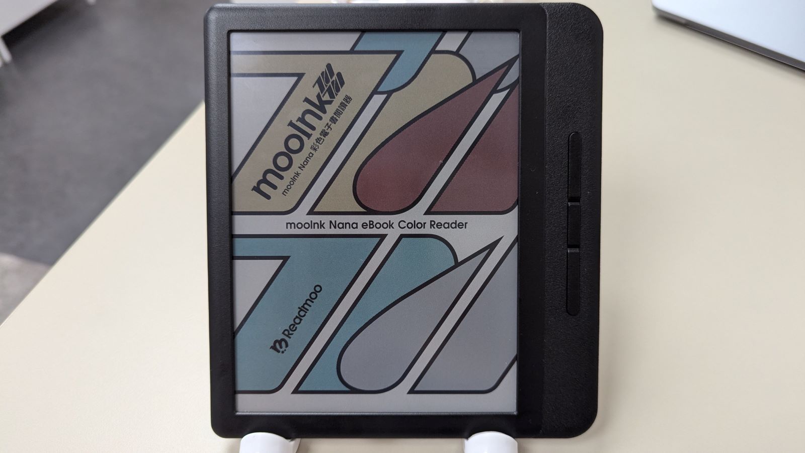 Readmoo讀墨電子書：7 吋mooInk Nana 電子書閱讀器搶先體驗- 栞的心靈角落